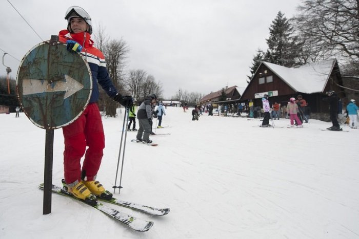 Ilustračný obrázok k článku Zemplín má svoje čaro po celý rok: Zimnou atrakciou je kolotoč na lyžiach