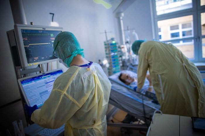 Ilustračný obrázok k článku V humenskej nemocnici leží s koronavírusom 49 pacientov