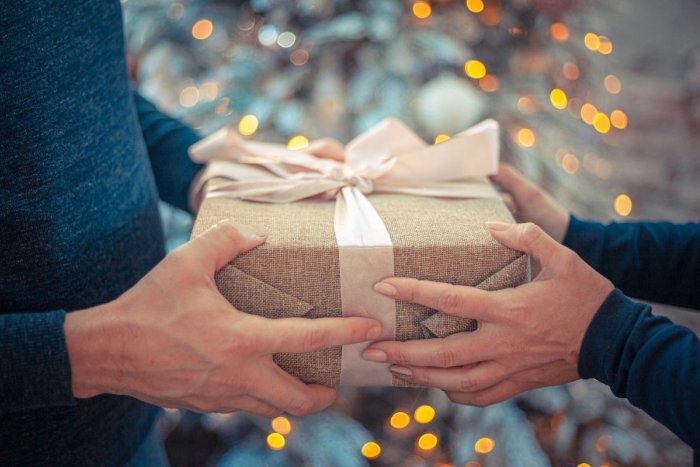 Ilustračný obrázok k článku Krásny vianočný dar: Mesto pomohlo 55 prievidzským rodinám