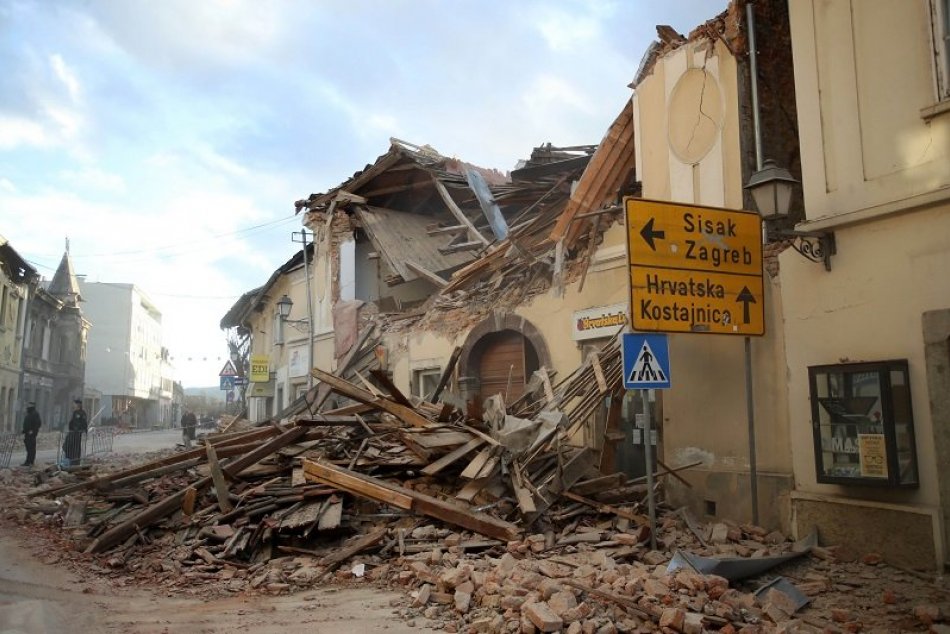 Ilustračný obrázok k článku Chorvátsko zasiahli ďalšie dve zemetrasenia, vlna otrasov vraj ešte nekončí