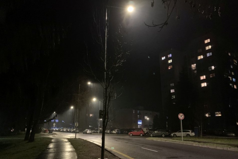 Ilustračný obrázok k článku Bystrica reaguje na energetickú krízu: OPATRENIA sa dotknú osvetlenie aj mestských budov