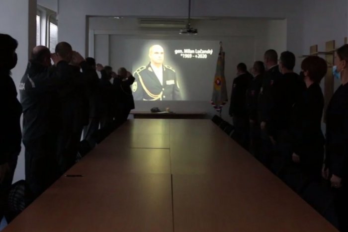 Ilustračný obrázok k článku Posledné zbohom: V Bystrici sa policajti rozlúčili s Lučanským dojemným VIDEOM