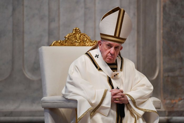 Ilustračný obrázok k článku Rozhorčené reakcie politikov: Nezneužívajte návštevu pápeža na vydieranie veriacich