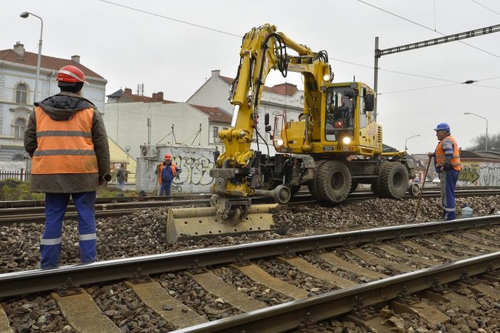 Ilustračný obrázok k článku Slovensko čakajú historické investície do obnovy železničných tratí, sľubuje ministerstvo