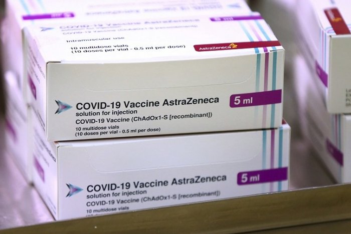 Ilustračný obrázok k článku Biznis s vakcínami? Nezhody s dodávateľom sa stupňujú. Česko prerušuje očkovanie