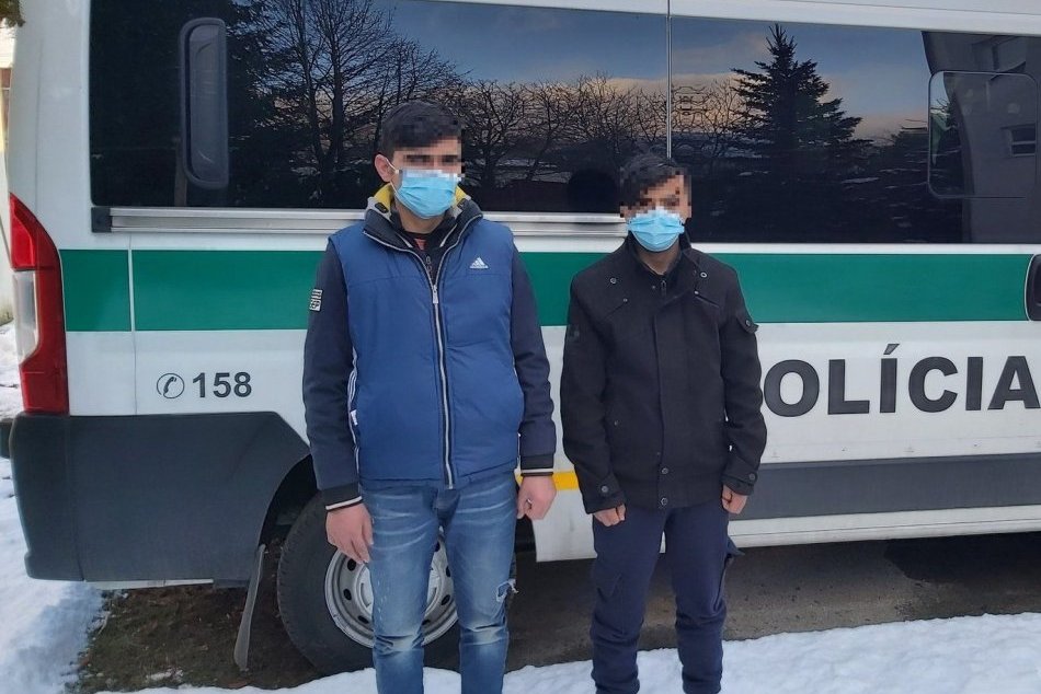Ilustračný obrázok k článku Na zvolenskej stanici zasahovali policajti: Zadržali nelegálnych migrantov, FOTO