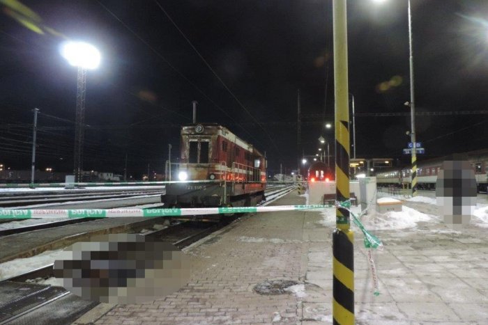 Ilustračný obrázok k článku Tragédia v Košiciach: Muž vošiel rušňu priamo do dráhy, zahynul na mieste