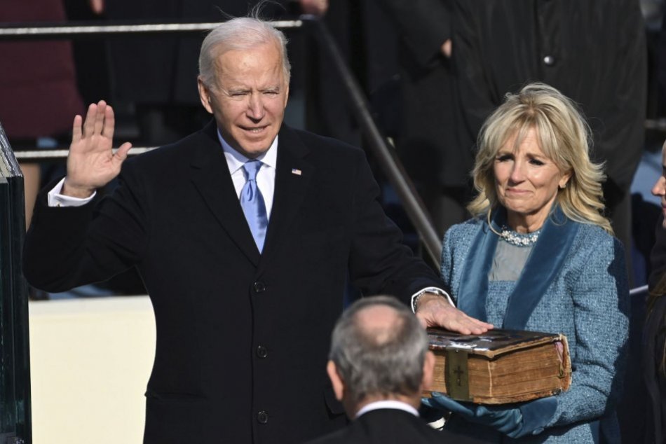 Ilustračný obrázok k článku Amerika má najstaršieho prezidenta v histórii: Joe Biden zložil slávnostnú prísahu