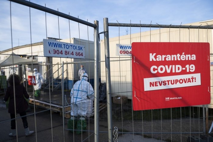 Ilustračný obrázok k článku Koronavírus sa ďalej šíri medzi bezdomovcami: Pribudli desiatky nakazených