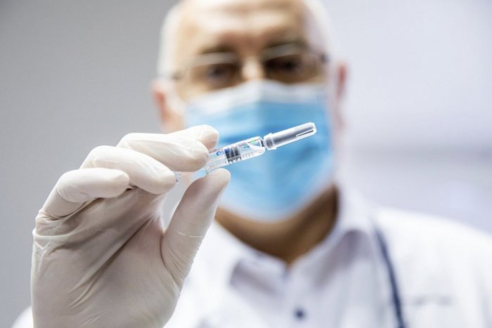 Ilustračný obrázok k článku Otvorenie vakcinačného centra v Nitre sa posúva: Očkovať by mali AstraZenecou