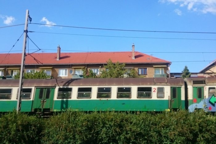 Ilustračný obrázok k článku Primátorka sa pýtala, ako to je s presunom vlakov: Minister Doležal sľubuje nové vozne