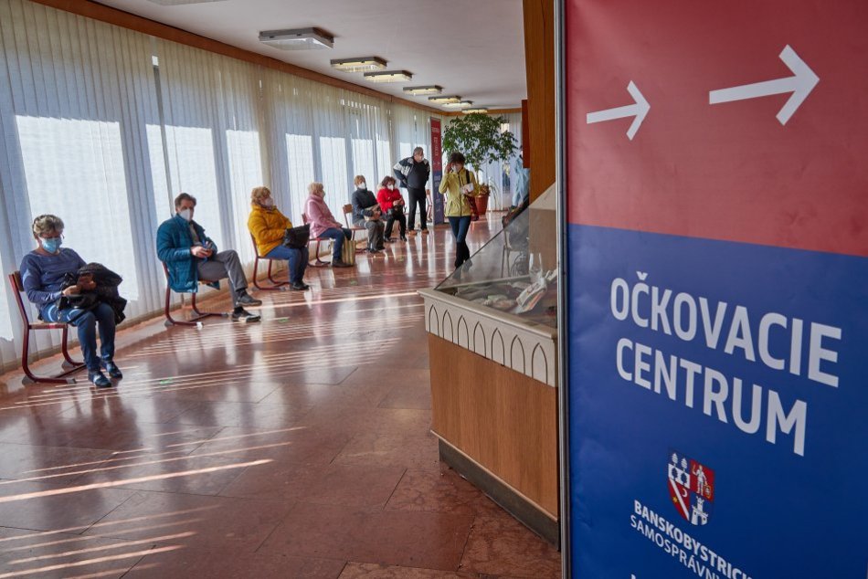 Ilustračný obrázok k článku V Lučenci otvorili očkovacie centrum: Primátorka vyzvala lekárov a zdravotníkov, FOTO