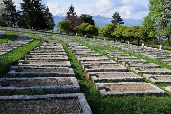 Ilustračný obrázok k článku Obnova vojnového cintorína na Háji štartuje: Čo to znamená pre návštevníkov?