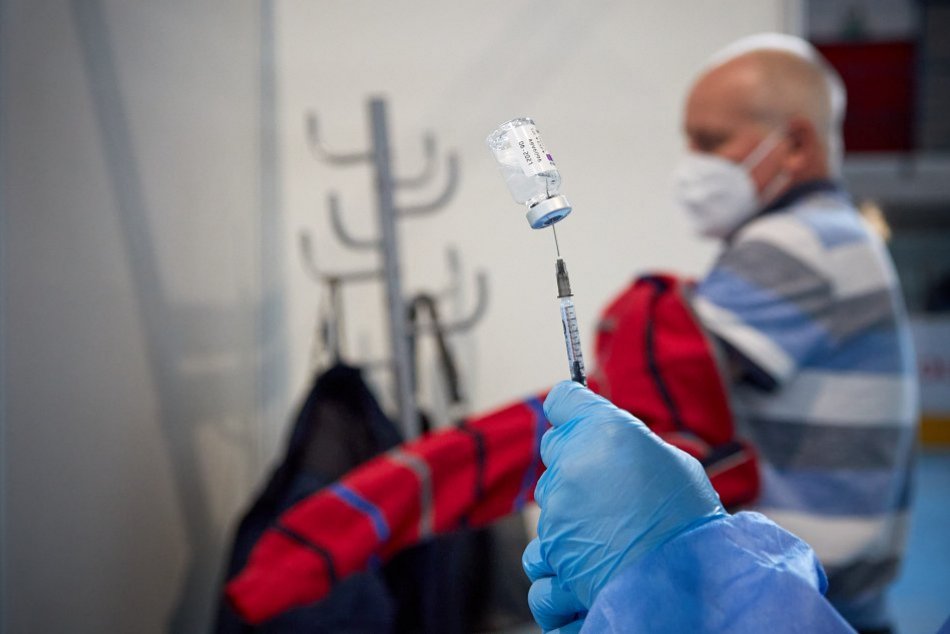 Ilustračný obrázok k článku Banskobystrický kraj začína s mobilným očkovaním: Používať bude TÚTO vakcínu