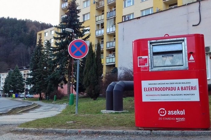 Ilustračný obrázok k článku V uliciach Kremnice pribudli kontajnery na elektroodpad: Čo všetko do nich patrí?