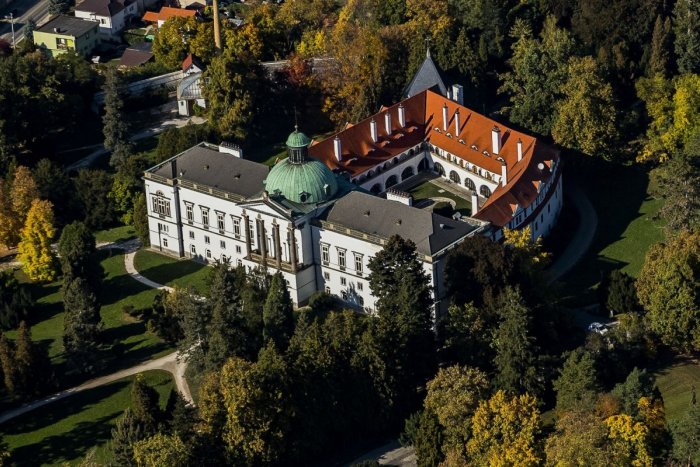 Ilustračný obrázok k článku Čas na sčítanie sa kráti: Koľko ľudí sa zapojilo v Moravciach a v Topoľčiankach?