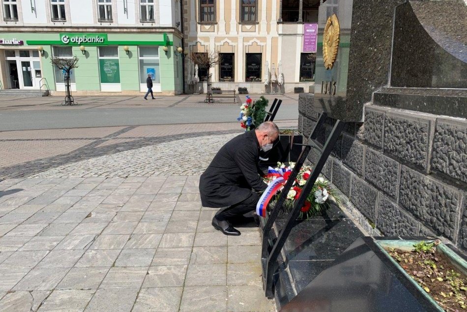 Ilustračný obrázok k článku Bystrica nezabúda na vojakov, ktorí oslobodili mesto: Takto si ich uctí Nosko