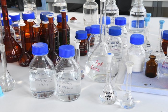 Ilustračný obrázok k článku Prišli si po ňu: Zo Šarišských Michalian už odviezli Sputnik V na kontrolu do Ruska