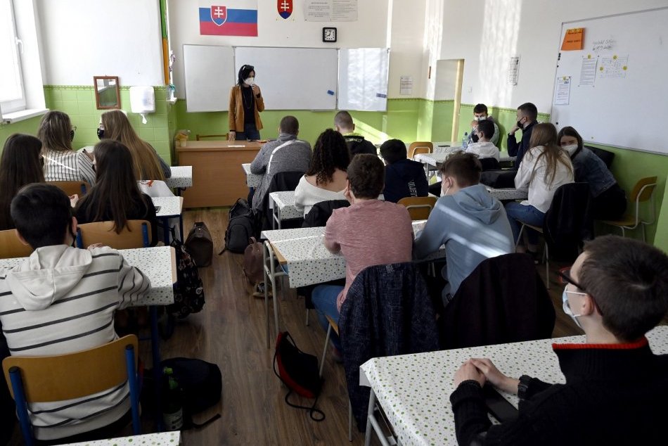 Ilustračný obrázok k článku Koronavírus trápi stredné školy v Košickom kraji: V karanténe je už 115 tried!