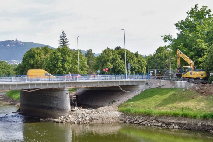 Ilustračný obrázok k článku Cyklisti aj chodci sa dočkali: V Nitre začnú stavať podjazd pod Univerzitným mostom