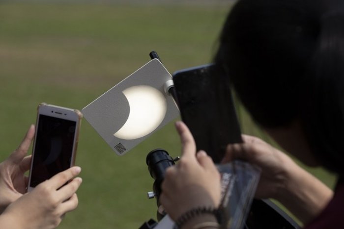 Illustrative image for the article Slovakia is waiting for a partial solar eclipse. When and how to observe it?