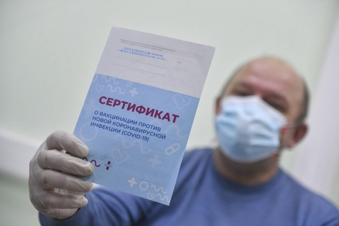 Ilustračný obrázok k článku Rusko zavádza povinné očkovanie zamestnancov, kritici sa búria