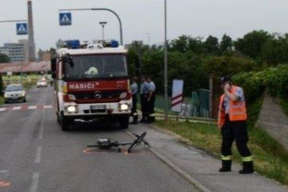 Ilustračný obrázok k článku Tragédia: Vodič nákladiaka narazil do cyklistu, ten zraneniam podľahol, FOTO