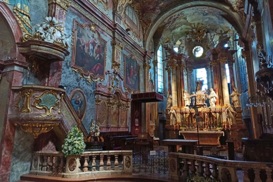 Ilustračný obrázok k článku Kvalitná hudba v unikátnych priestoroch: Užite si koncerty v katedrálnom chráme
