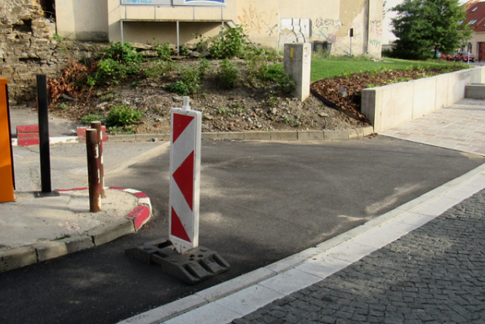 Ilustračný obrázok k článku Primátor Oľha priznáva: Máme minimálne 3 mimoriadne NEBEZPEČNÉ úseky pre chodcov