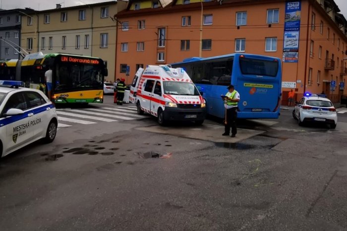 Ilustračný obrázok k článku Veľké nešťastie v Žiline: Chodkyňa zahynula po zrážke s autobusom
