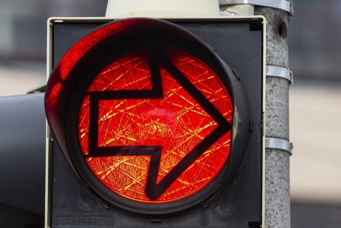 Ilustračný obrázok k článku Spustenie TOHTO semafora spôsobilo kilometrové KOLÓNY na ceste z aj do Bratislavy