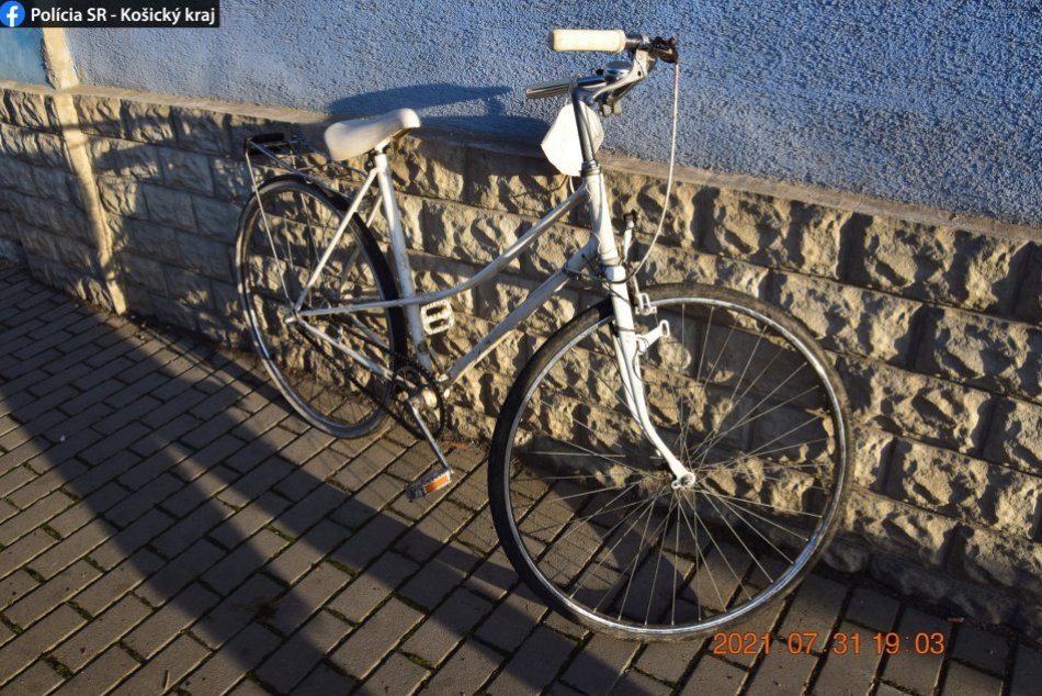 Ilustračný obrázok k článku Cyklista (29) z okresu Rožňava poškodil auto: Jazdil pod vplyvom alkoholu