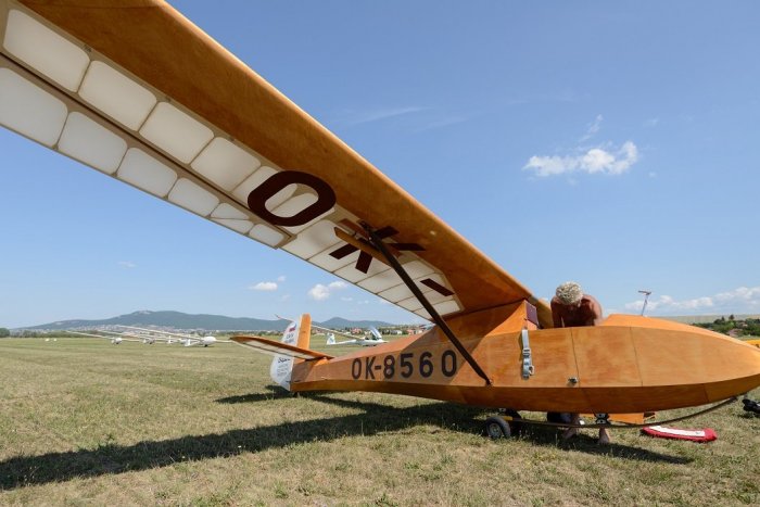 Ilustračný obrázok k článku TIPY na víkend v Nitre: Nezmeškajte letové ukážky, letné kino či festival na námestí