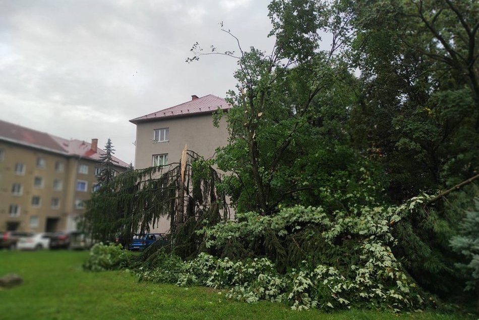 Ilustračný obrázok k článku Bystrica vyhlásila mimoriadnu situáciu: V teréne sú všetky záchranné zložky