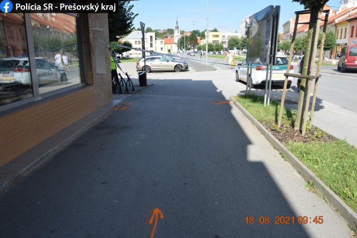 Ilustračný obrázok k článku Muž si z nehody odniesol ťažké zranenie: TAKTO do neho nacúvalo auto, FOTO