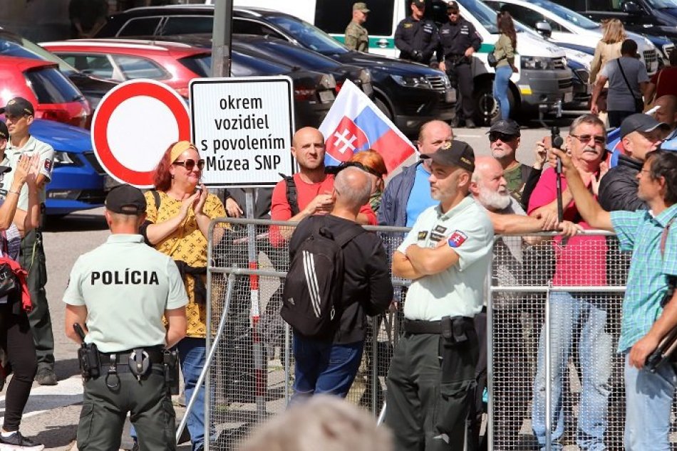 Ilustračný obrázok k článku Oslavy SNP v Bystrici prinesú OBMEDZENIA: Ktorých ulíc sa budú týkať?