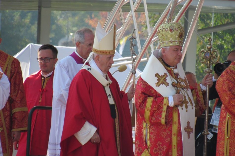 Ilustračný obrázok k článku Nepríjemná správa po návšteve pápeža: Arcibiskup Babjak mal pozitívny test na Covid