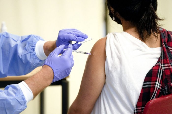 Ilustračný obrázok k článku Slovensko darovalo ďalších vyše 60-tisíc vakcín: Očkovať nimi budú v Arménsku