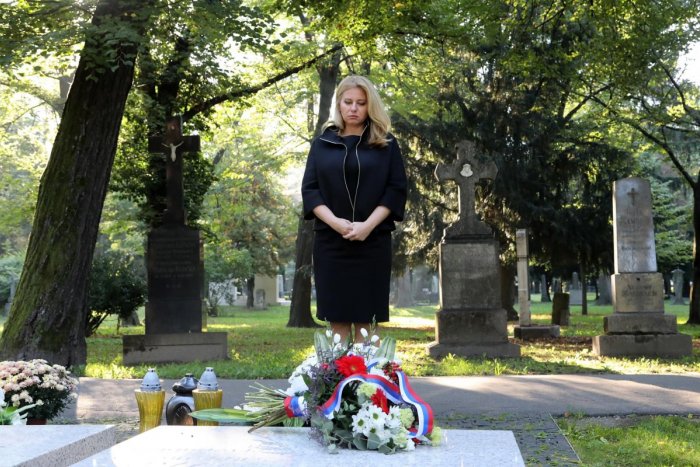 Ilustračný obrázok k článku Čaputová si uctila výročie úmrtia Michala Kováča: Aké slová uznania povedala?