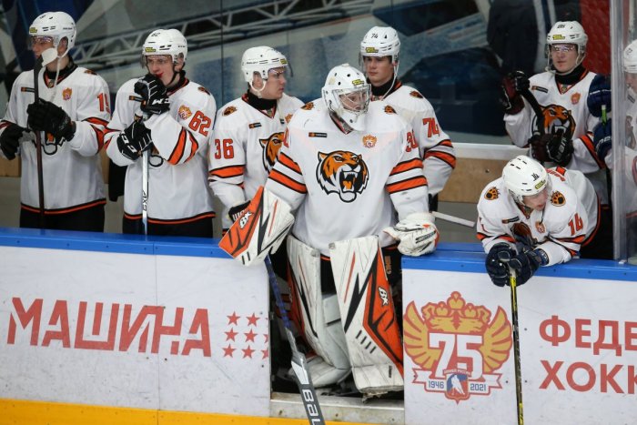 Ilustračný obrázok k článku V prestížnej KHL sa SCHYĽOVALO ku nešťastiu: Lietadlo s hokejistami núdzovo PRISTÁLO!