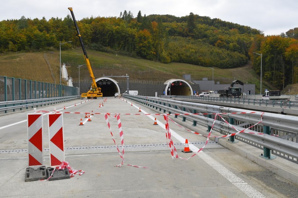 Ilustračný obrázok k článku Tunel Prešov je uzavretý: Vodiči musia využiť obchádzkovú trasu. Potrvá to do nedele