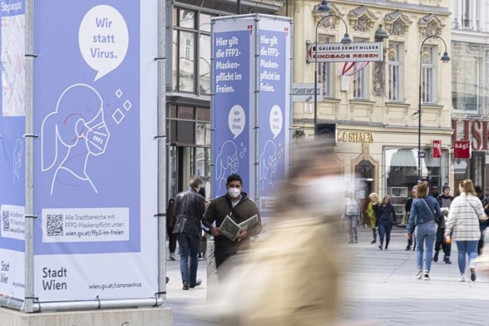 Ilustračný obrázok k článku Rakúsko zavedie celoštátny lockdown pre NEZAOČKOVANÝCH: Treba vraj pritiahnuť SKRUTKY!