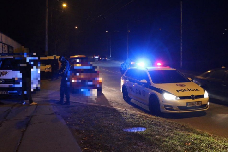 Ilustračný obrázok k článku VÝSLEDKY nočnej akcie krajských policajtov: Odhalili alkohol za volantom aj desiatky priestupkov