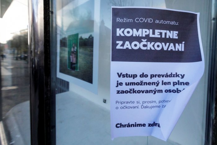 Ilustračný obrázok k článku Slovensko ČAKAJÚ prísne týždne: Tvrdé ZMENY sa najviac dotknú nezaočkovaných