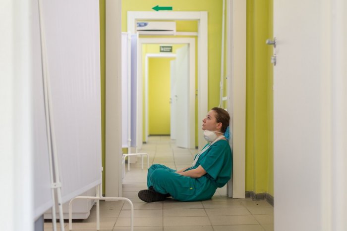 Ilustračný obrázok k článku Zvolenská nemocnica má takmer 80 pacientov s koronavírusom: Na ventilácii sú iba nezaočkovaní