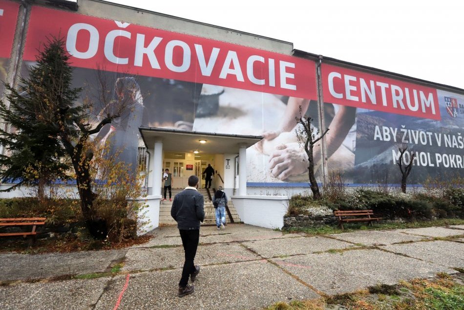 Ilustračný obrázok k článku PRIESKUM: Zamestnancov motivuje k očkovaniu až tretina firiem na Slovensku!