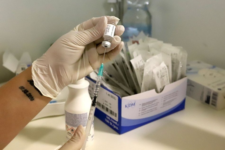 Ilustračný obrázok k článku Krajské vakcinačné centrá budú cez víkend ZATVORENÉ: Očkovať sa bude iba v Nitre