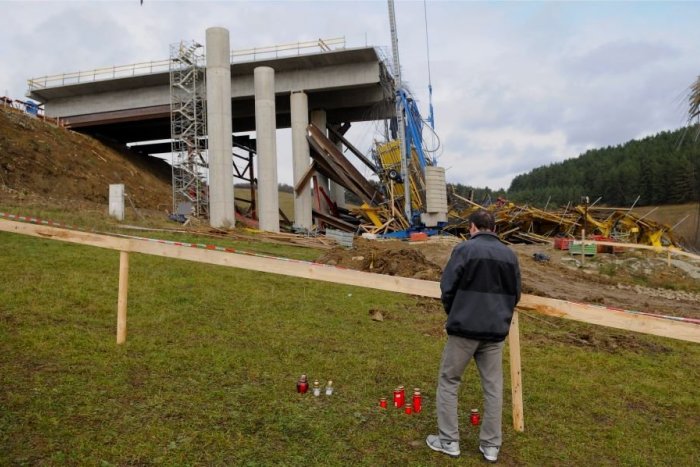 Ilustračný obrázok k článku Dlho očakávaný súd v Spišskej:  Pojednávanie pre pád diaľničného mosta pri Iliašovciach presunuli