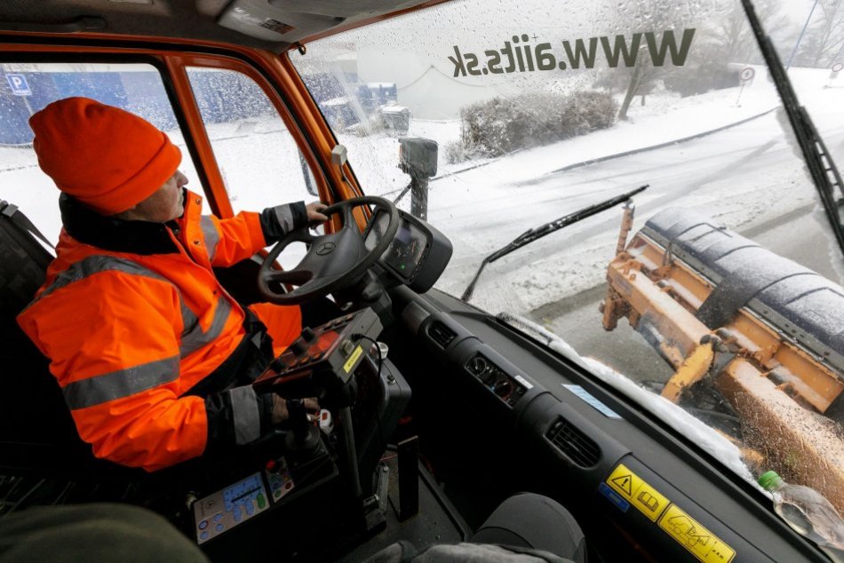 Ilustračný obrázok k článku Popradskí cestári o blížiacej sa zime: Pod Tatrami sme pripravení