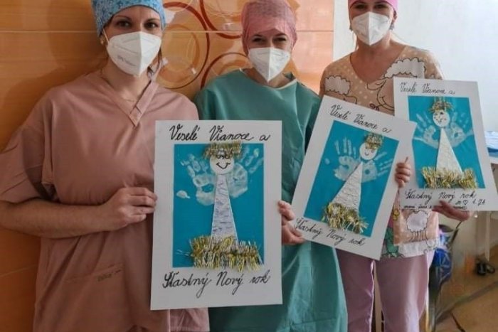 Ilustračný obrázok k článku Prváci zo Spojenej školy na Ul. D. Tatarku kreslili anjelov: Budú strážiť pacientov i lekárov